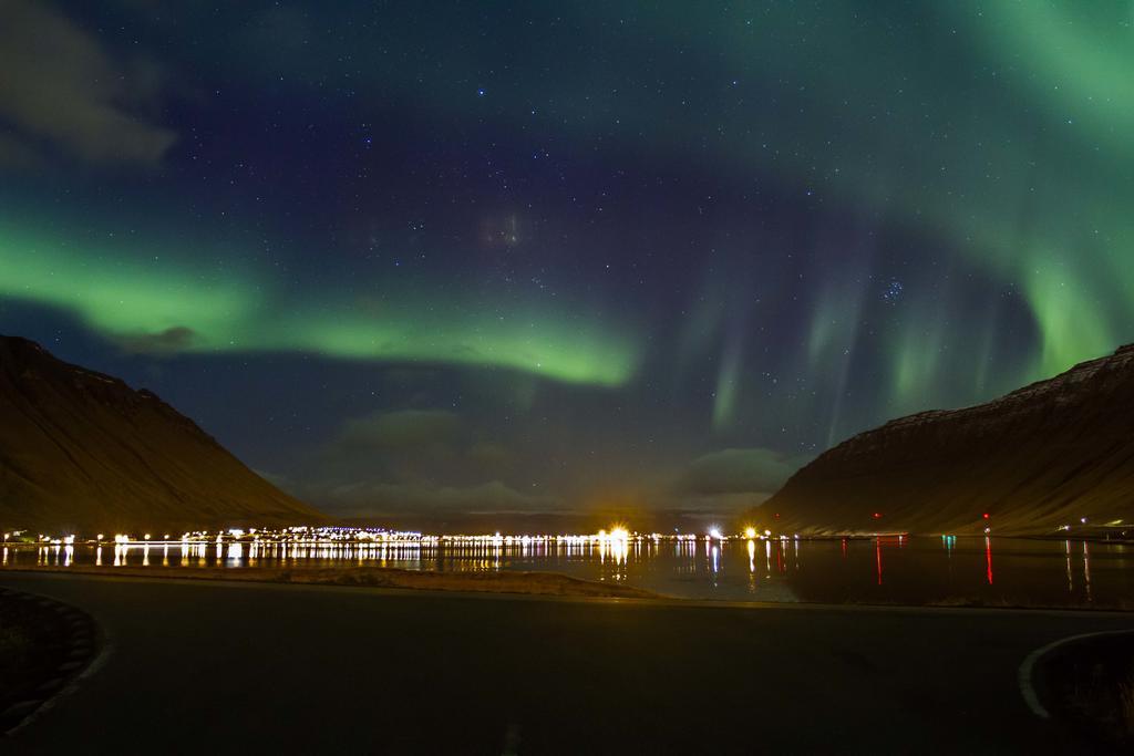 Litla Guesthouse Ísafjörður Zewnętrze zdjęcie